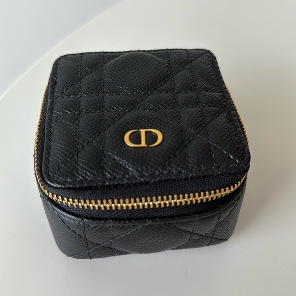 Dior Handbags - DIOR BLACK LEATHER ZIPPER BOX